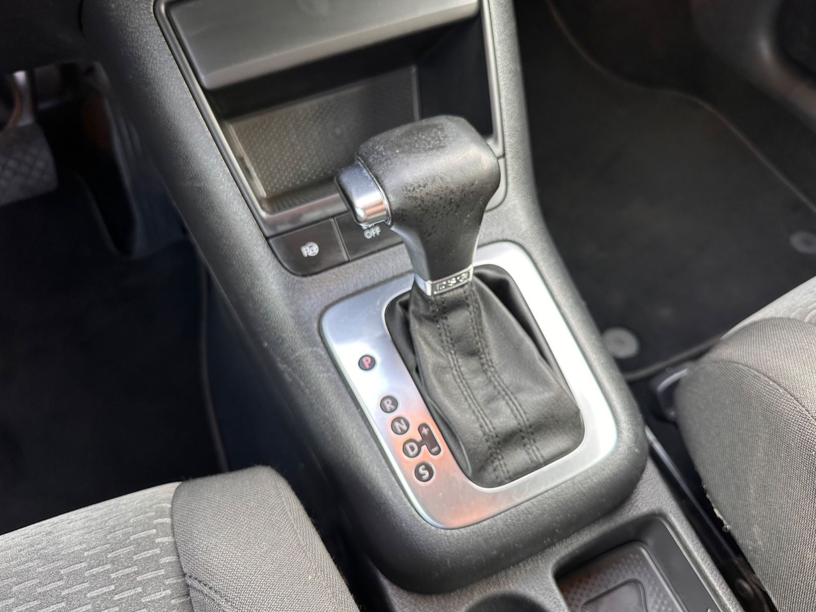 Fahrzeugabbildung Volkswagen Golf Plus 1.4 TSI DSG Comfortline AHK/PDC/GJR