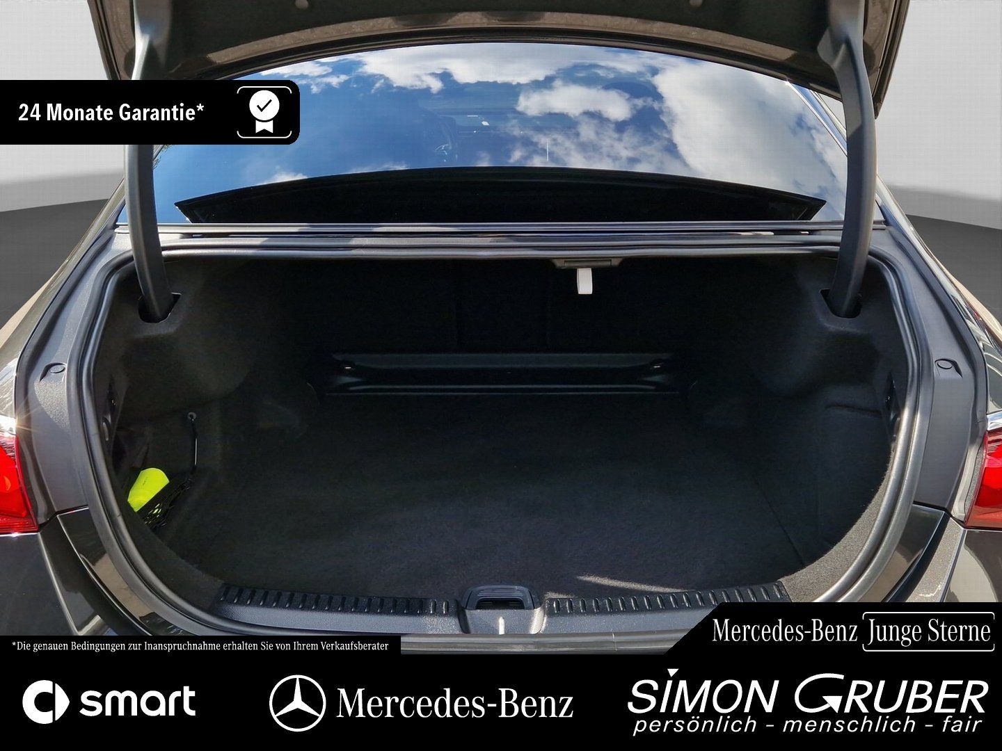 Fahrzeugabbildung Mercedes-Benz E 220 d AMG Night Pano Burm4D Keyless Kamera