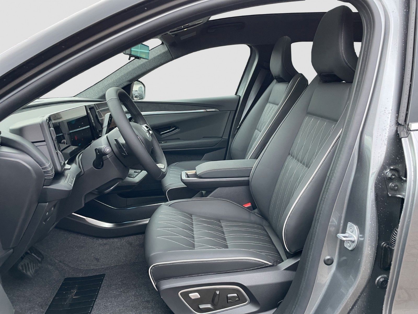 Fahrzeugabbildung Mitsubishi Eclipse Cross Diamant TOP Luxury 87 kWh (22kW)
