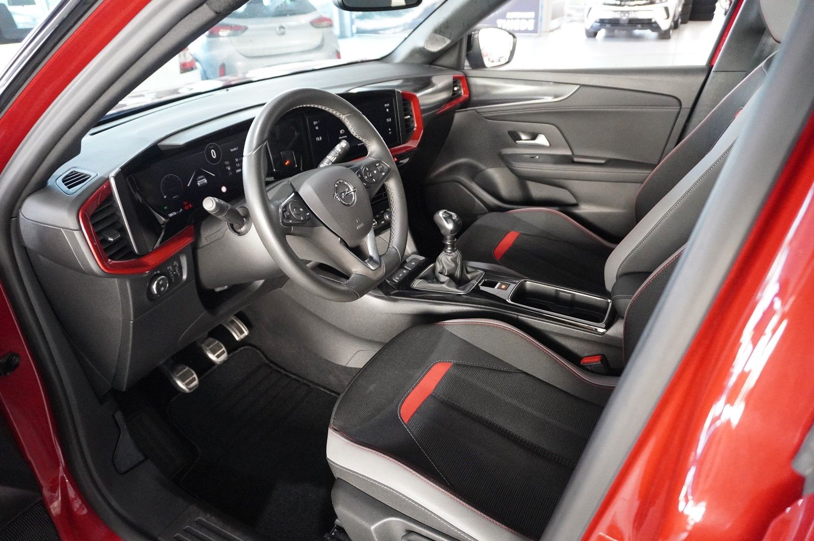 Fahrzeugabbildung Opel Mokka GS SPORT 1.2T NAVI/LED/KAMERA/SPORT/DAB+