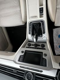 Volkswagen Passat Variant - 10