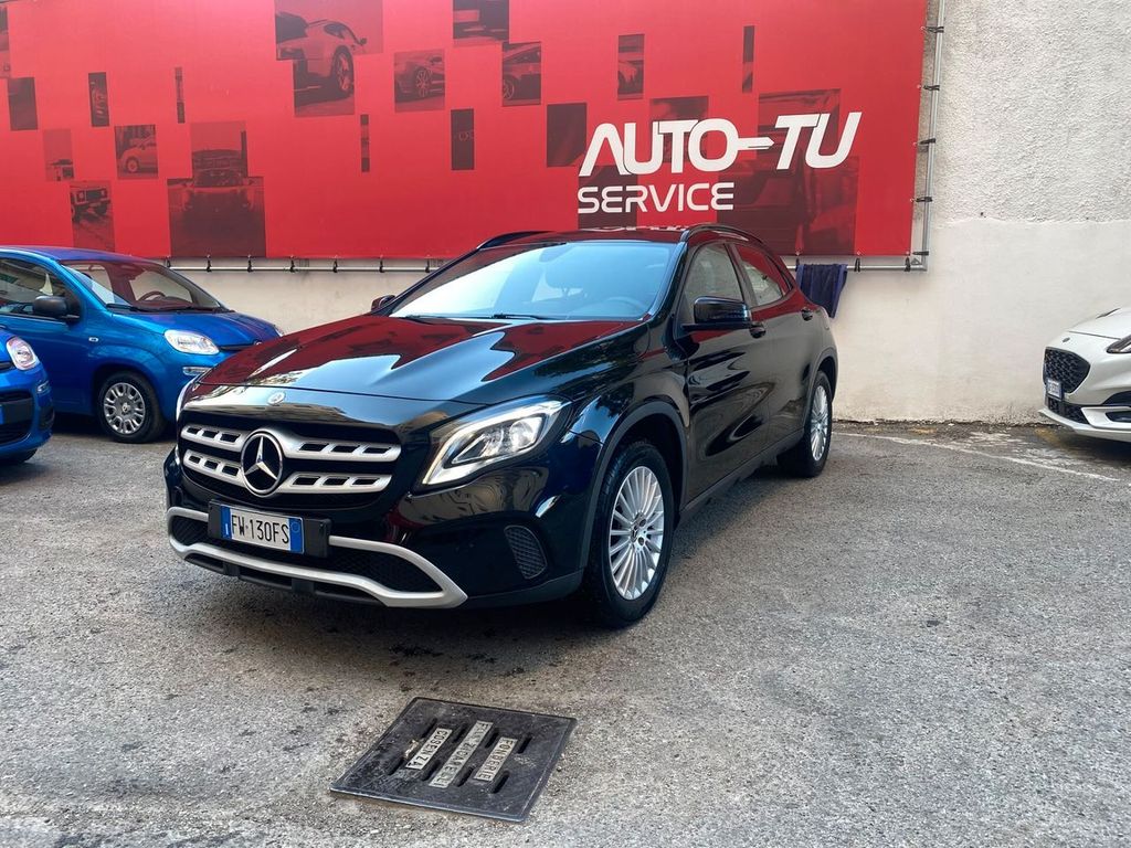 Image of Mercedes-Benz GLA 220