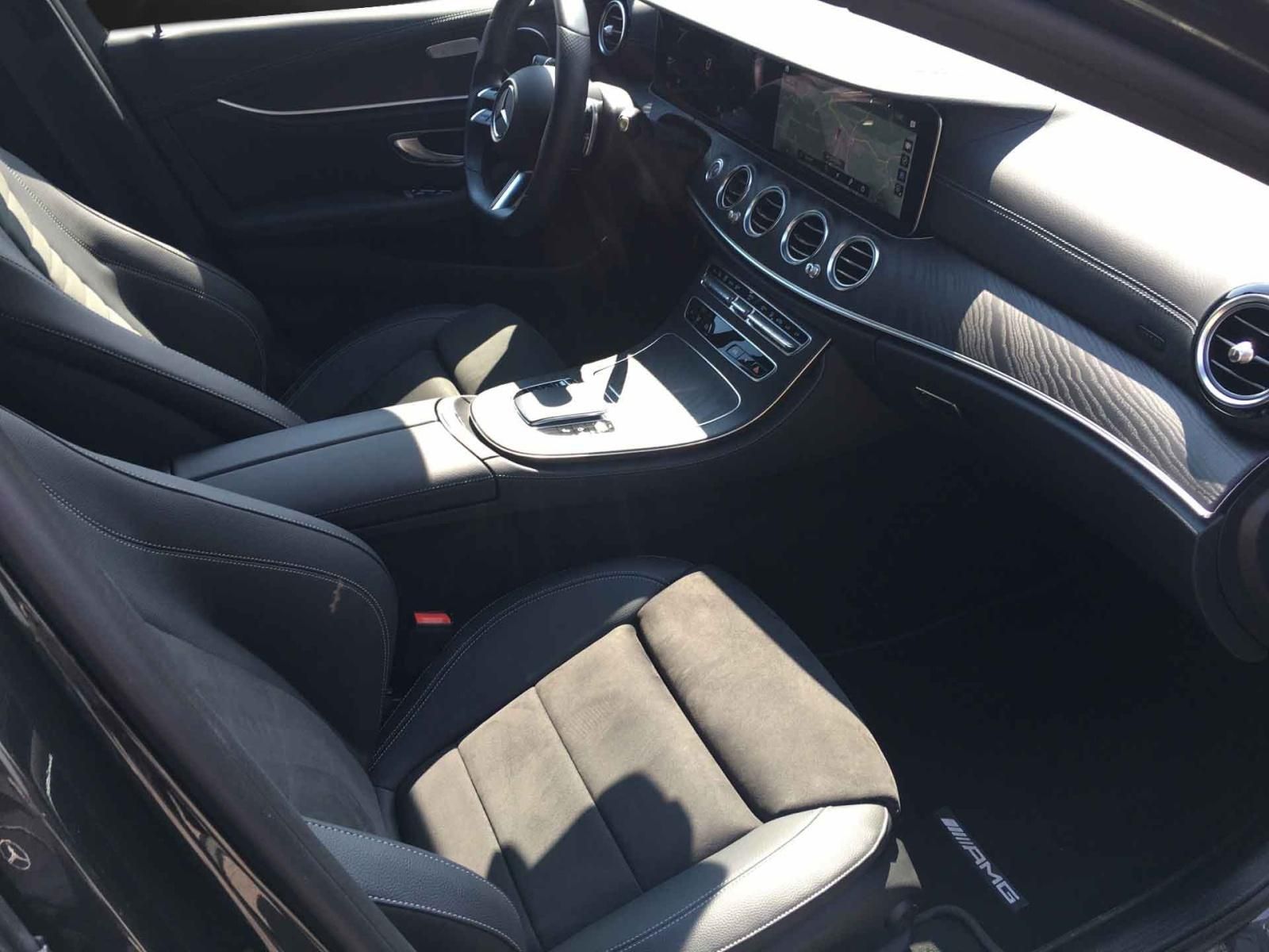 Fahrzeugabbildung Mercedes-Benz E 300 de T AMG*NIGHT*WIDESCREEN*LED*SPUR*360°