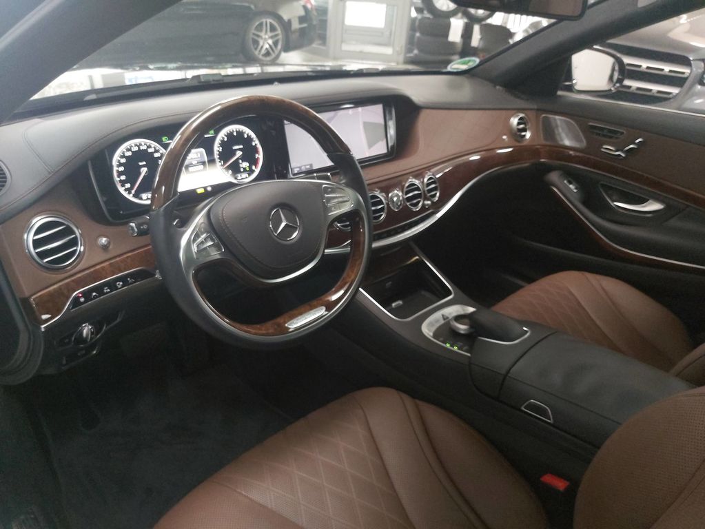 Mercedes-Benz S 500 4M AMG 20'' Exklusiv MEMORY TV DISTR 360°