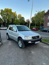 Mercedes-Benz Mercedes ml 270  mit TÜV - Mercedes-Benz ML 270 in Dortmund