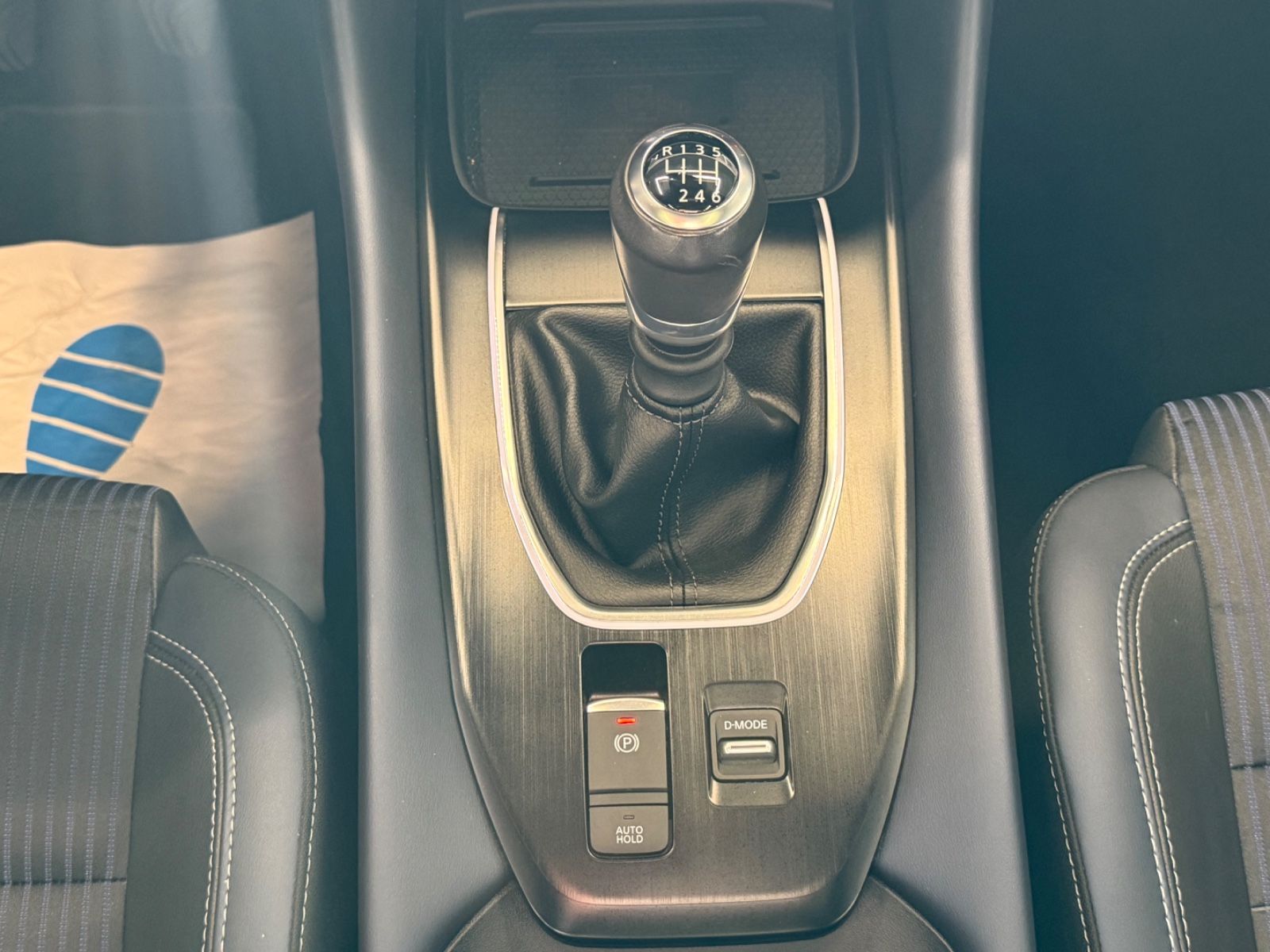 Fahrzeugabbildung Nissan Qashqai Tekna, 360° Kamera, Navi, WP, Panod.