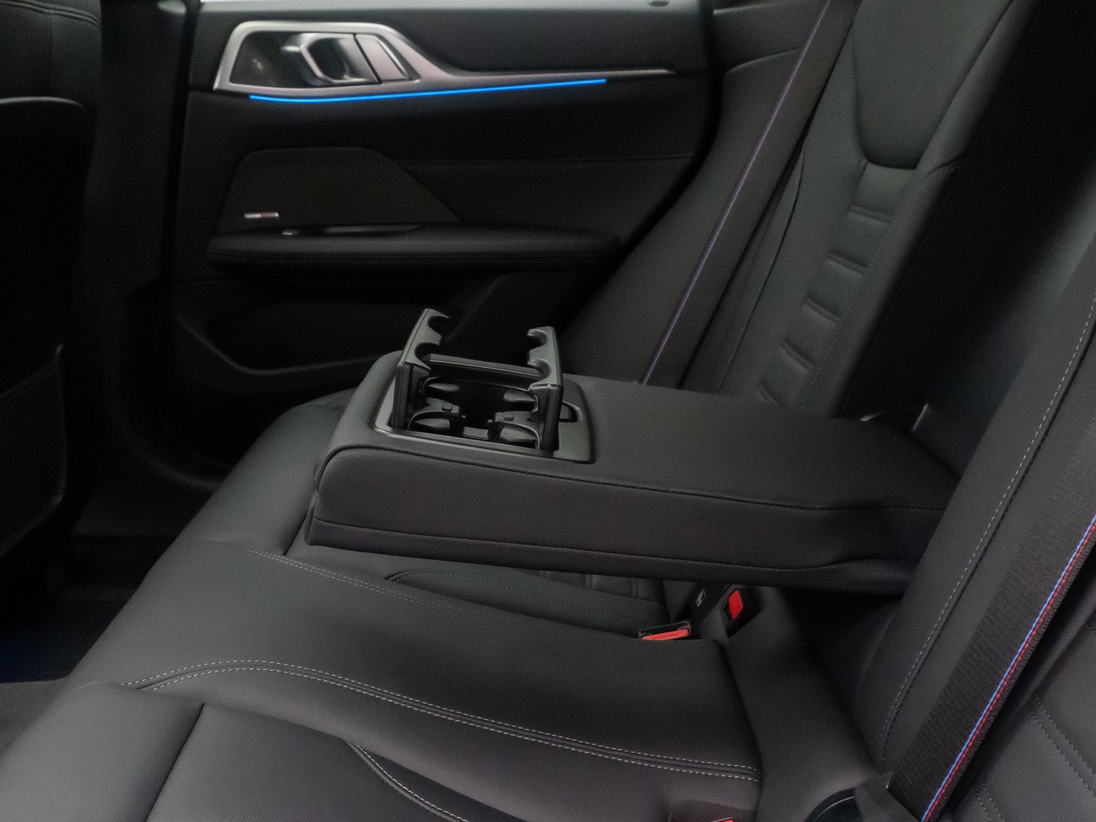 Fahrzeugabbildung BMW M440i xD Gran Coupé 360°Laser DAB H/K ACC 19Zoll