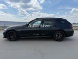 BMW 330e SAG x Drive*M PAKET*PANO*CURVED*HEAP UP*LED - BMW 330 mit Hybrid-Antrieb: Vollleder, Kombi