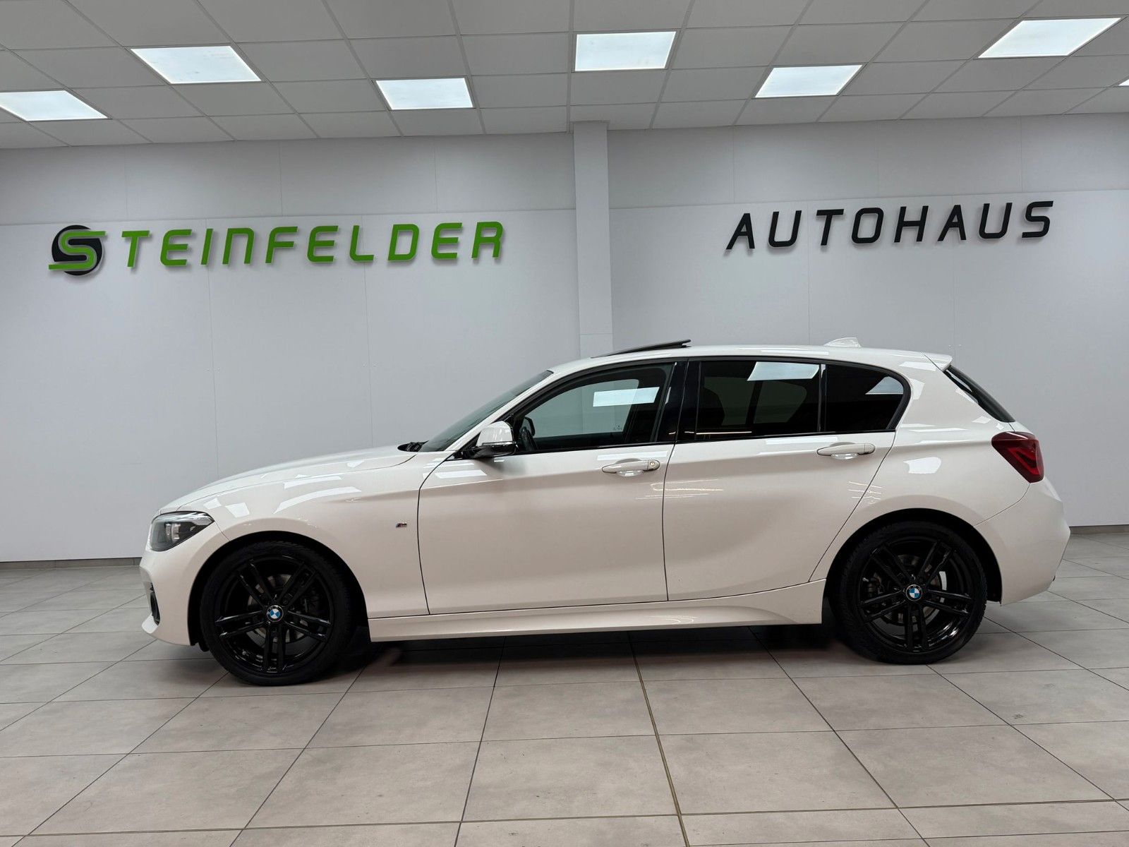 BMW 120 i /M SPORT / NAVI / SHZ / SCHIEBEDACH foto 4
