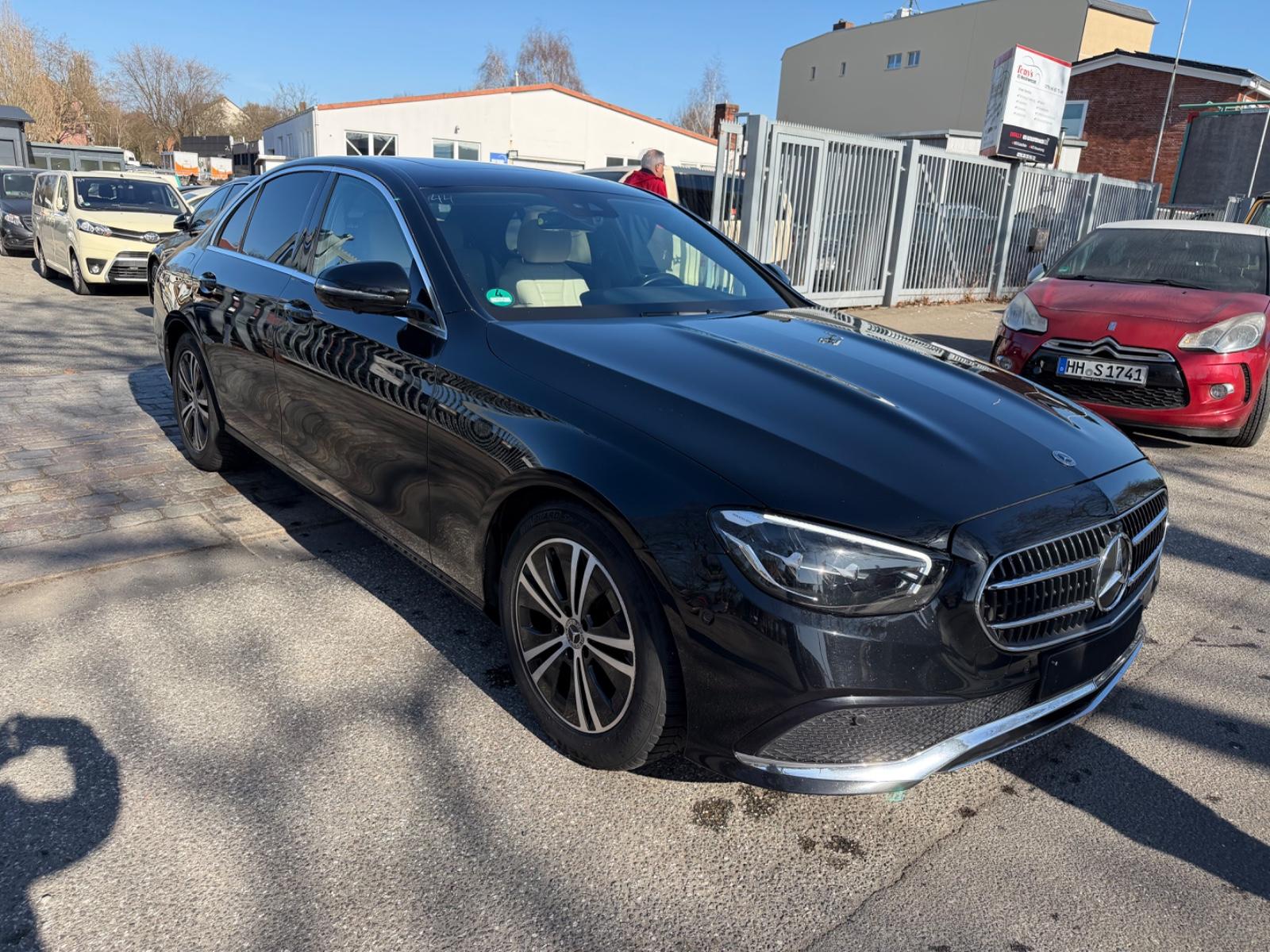 Mercedes-Benz E 220 d Autom.Navi*Wiedscreen*360°-Kamera