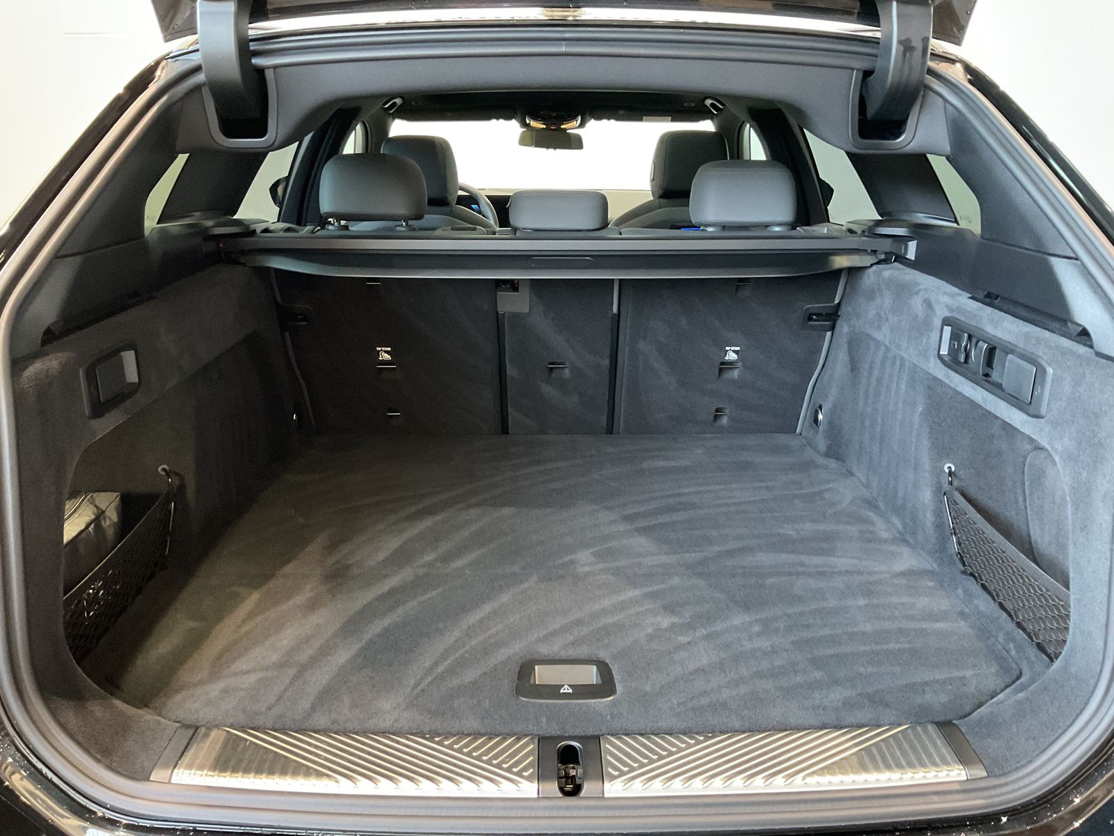 Fahrzeugabbildung BMW 520i Touring M Sportpaket Aktive Sitzbelüftung v