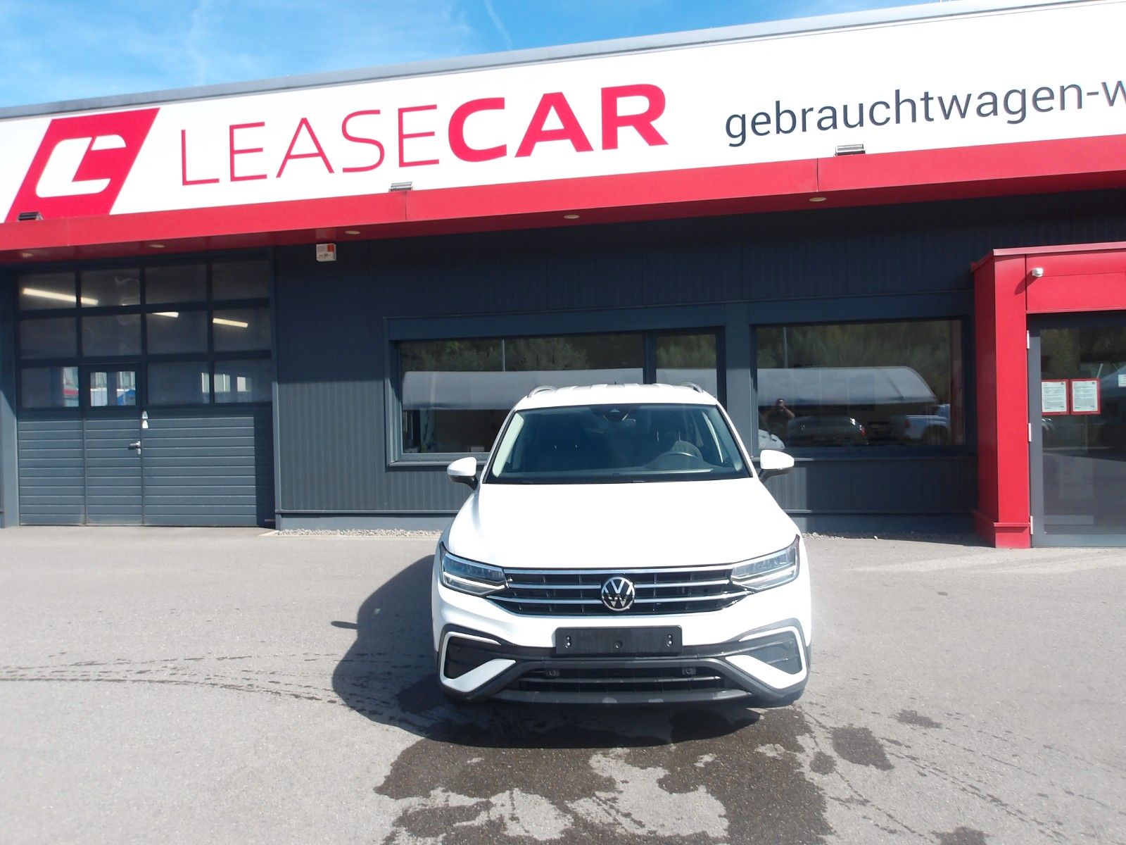 Volkswagen Tiguan Allspace Life 4M. EXP € 21290.- imagem 2