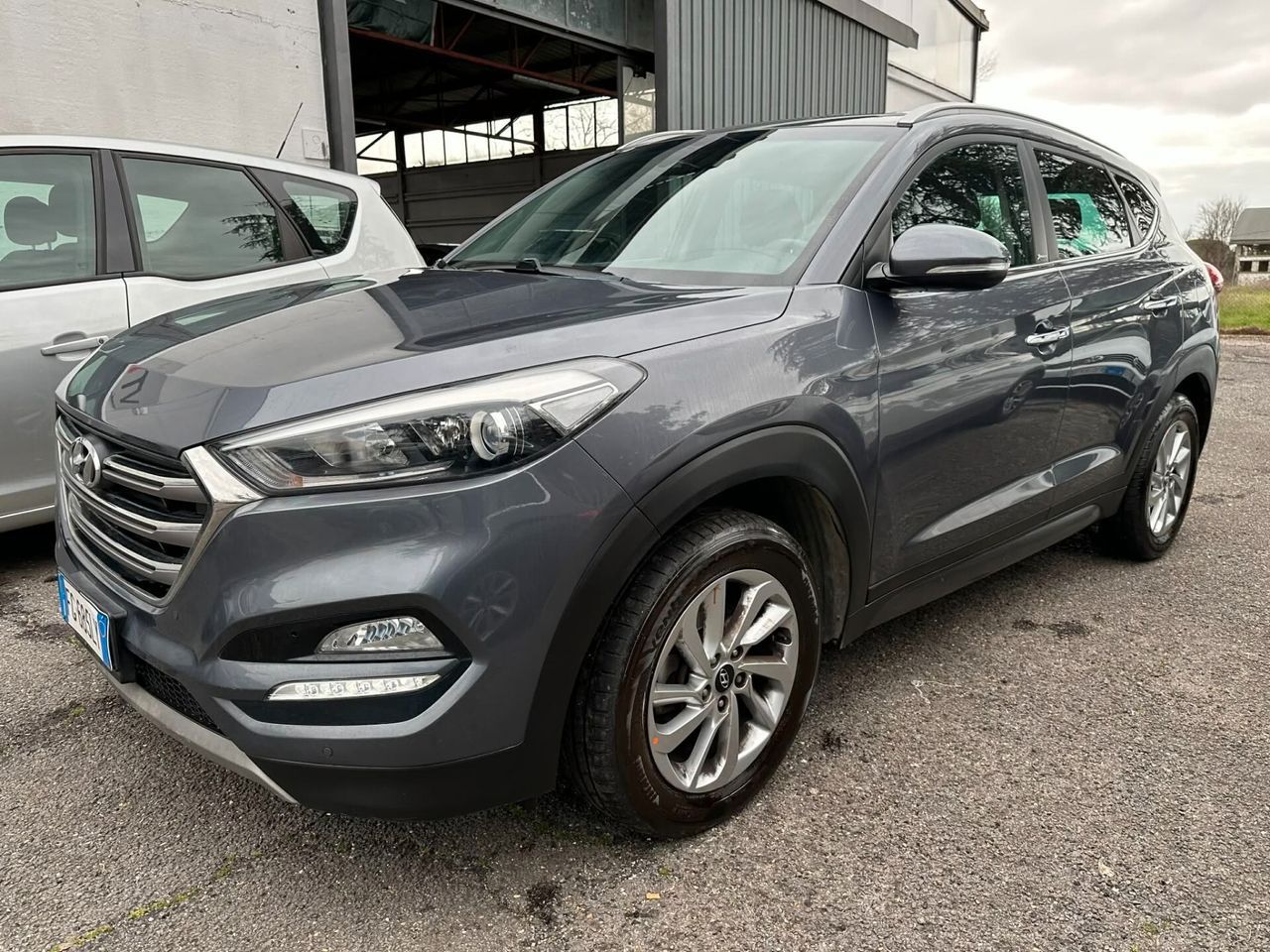 HYUNDAI Tucson