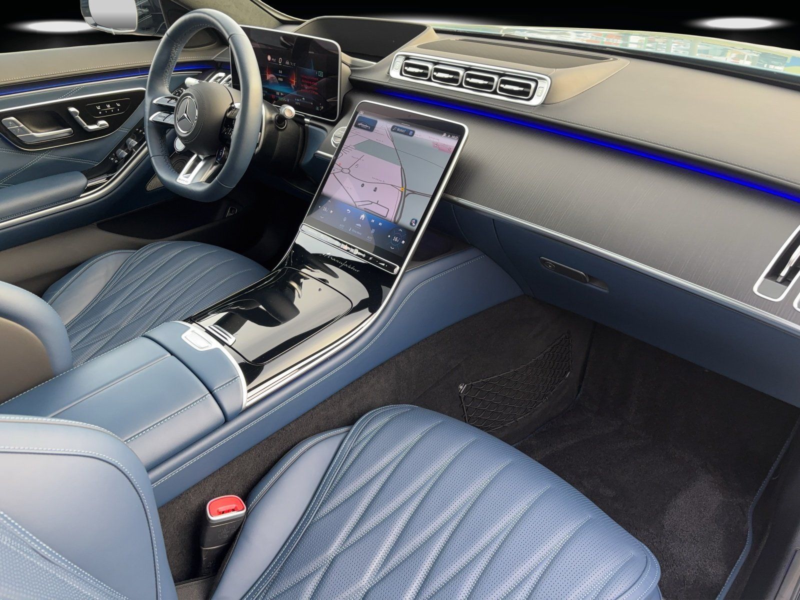 Fahrzeugabbildung Mercedes-Benz S63 E Perf MANUFAKTUR Exclusiv FirstClass FondTV