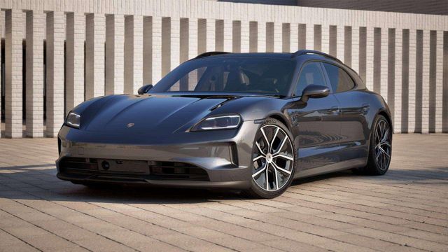 PORSCHE Taycan ST FACELIFT BATT+/AIR/21 /MATRIX/PANO/ACC