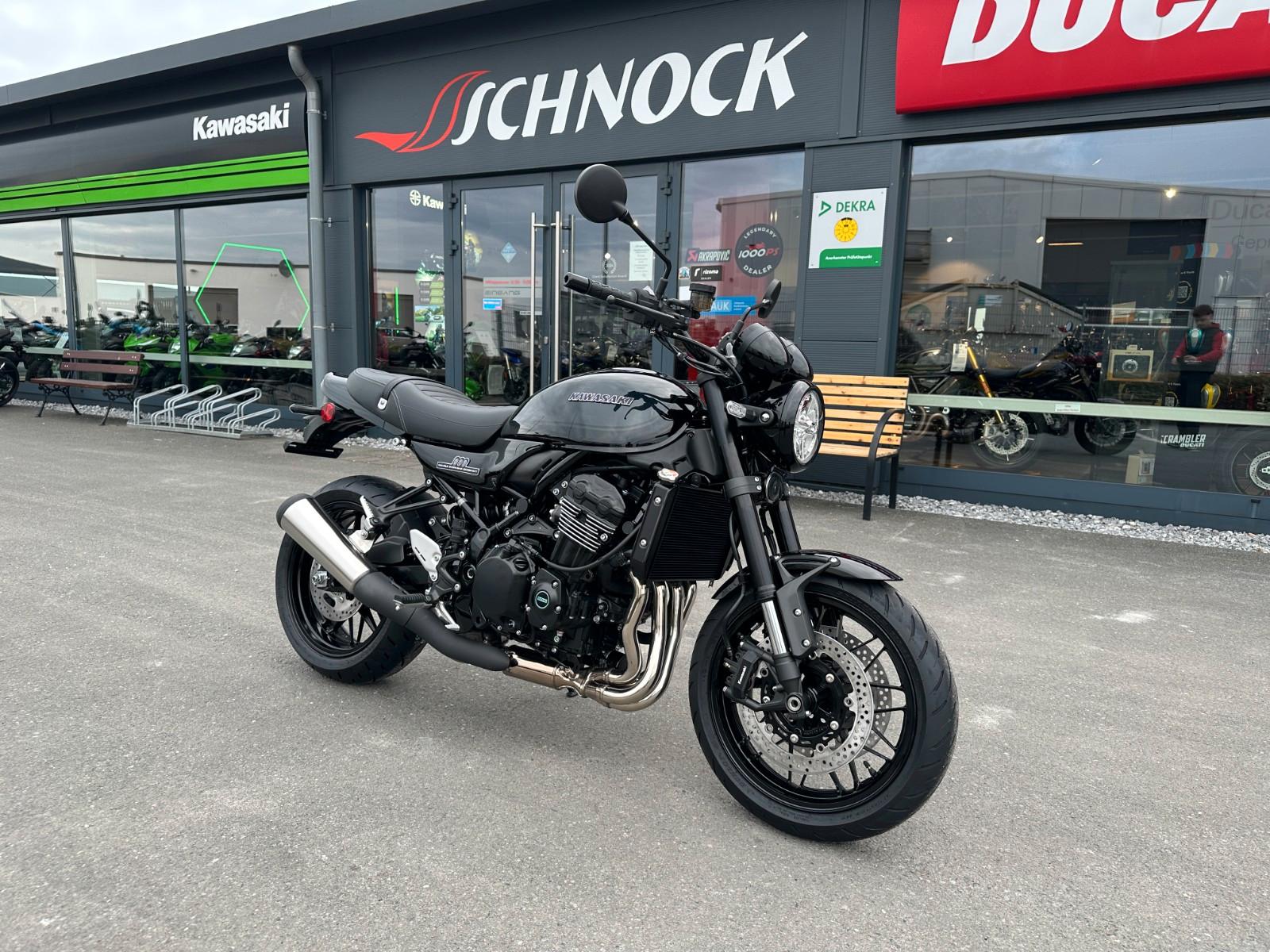 Kawasaki Z900RS Black Ball Edition
