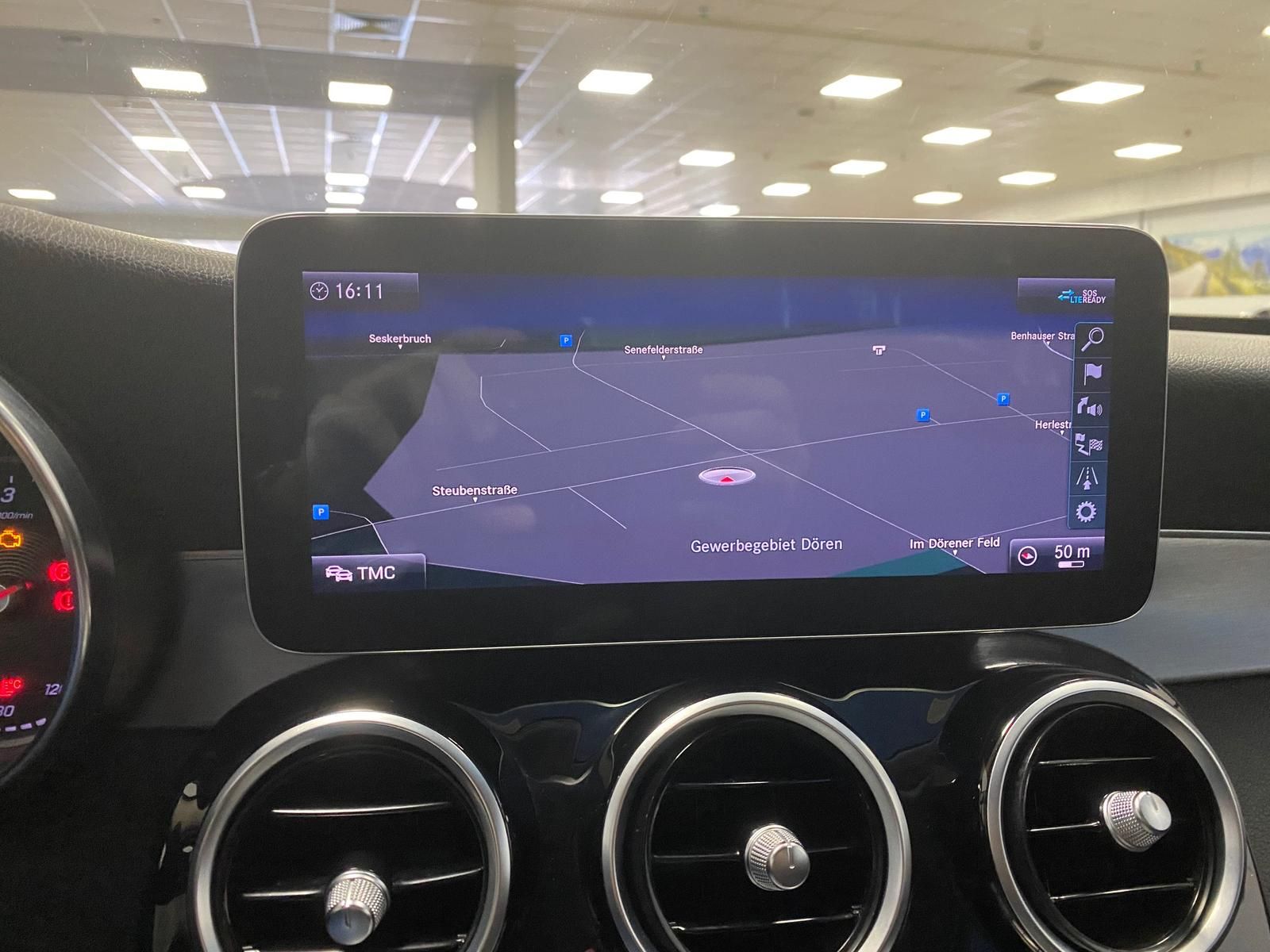 Fahrzeugabbildung Mercedes-Benz C 220 2.0 CDI Avantgarde+NAVI+AHK schwenk+KAMERA