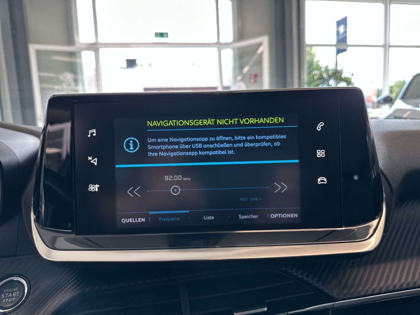 Fahrzeugabbildung Peugeot 208 e- Allure Elektromotor 136 LED CarPlay SHZ