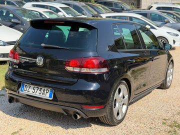 Volkswagen Golf - 7