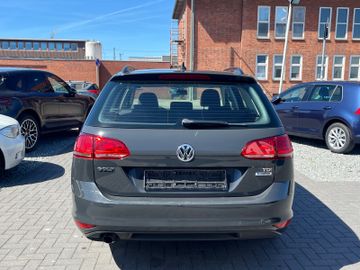 Volkswagen Golf - 8