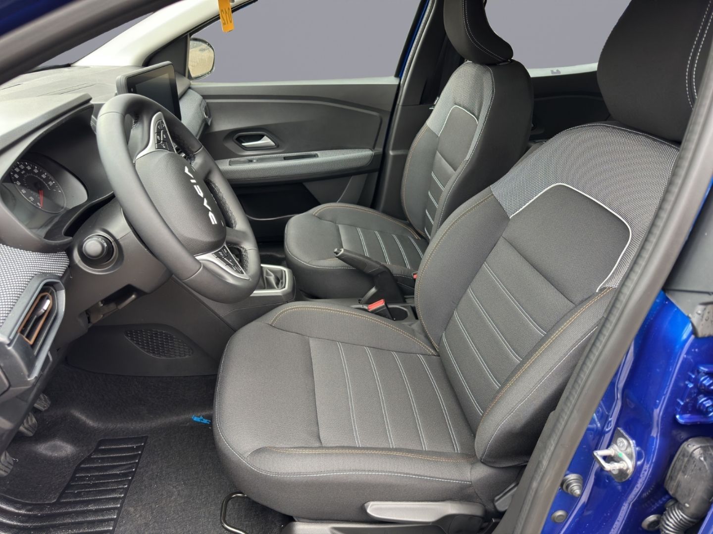 Fahrzeugabbildung Dacia Sandero Extreme+ 1.0 TCe 110 EU6d Navi Klimaauto