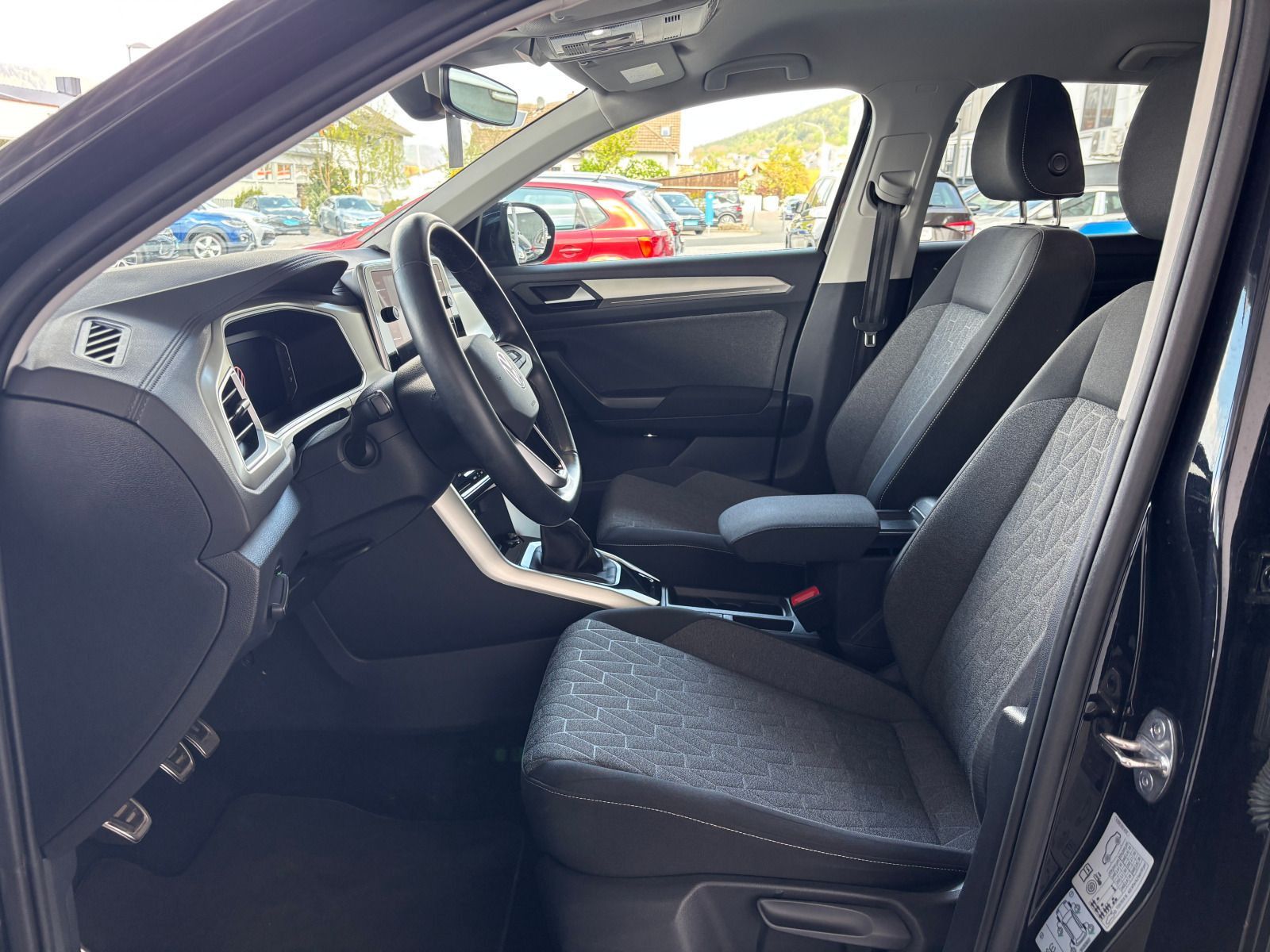 Volkswagen T-Roc - Bild 12