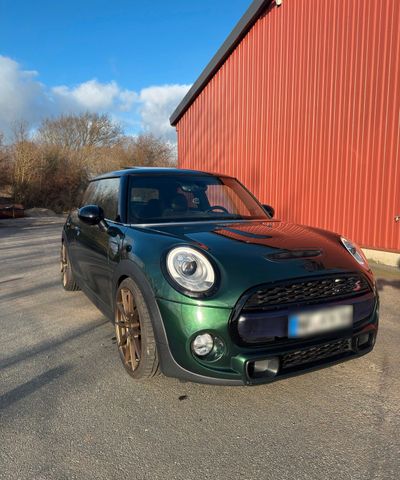 MINI MINI Cooper S F56 - British Racing Green