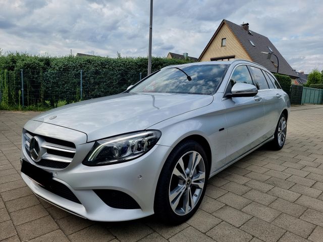 Mercedes-Benz C 300 T de Avantgarde*Widescreen *Distronic*