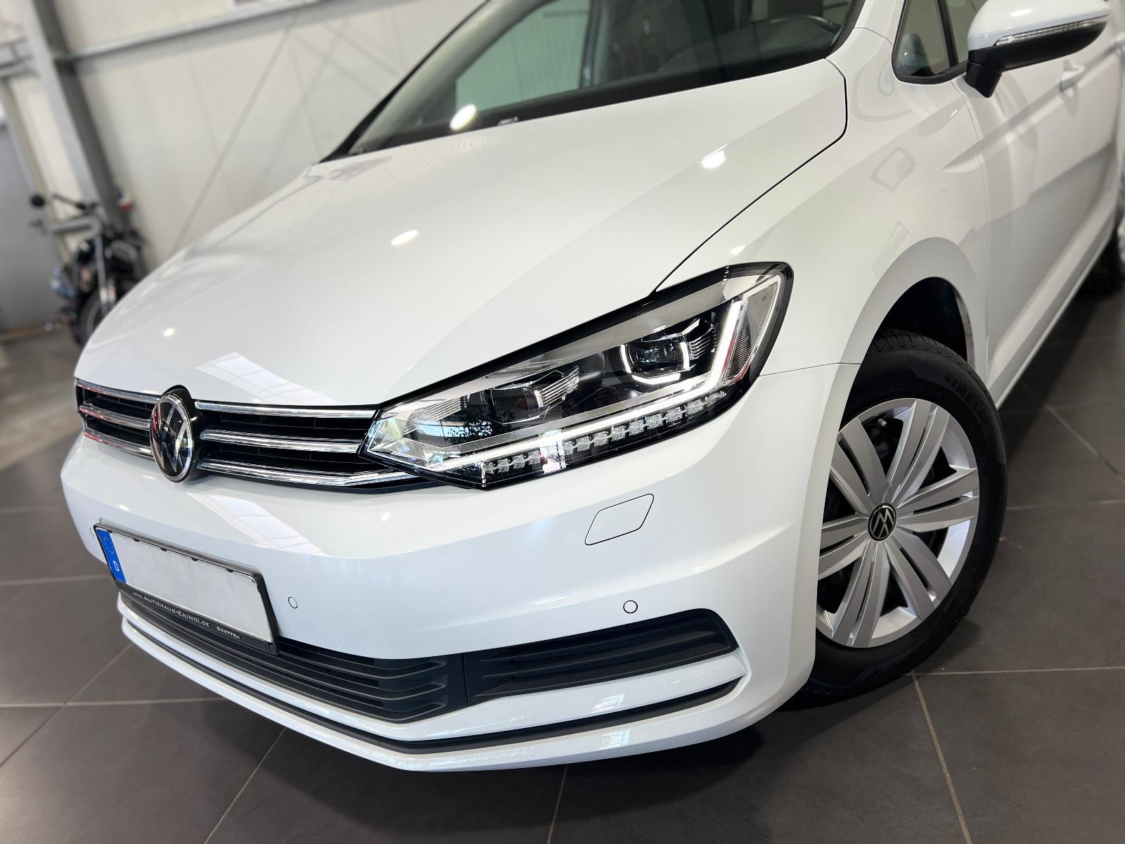 Volkswagen Touran 1.5 TSI Automatik **LED*SHZ*ACC*Spur**