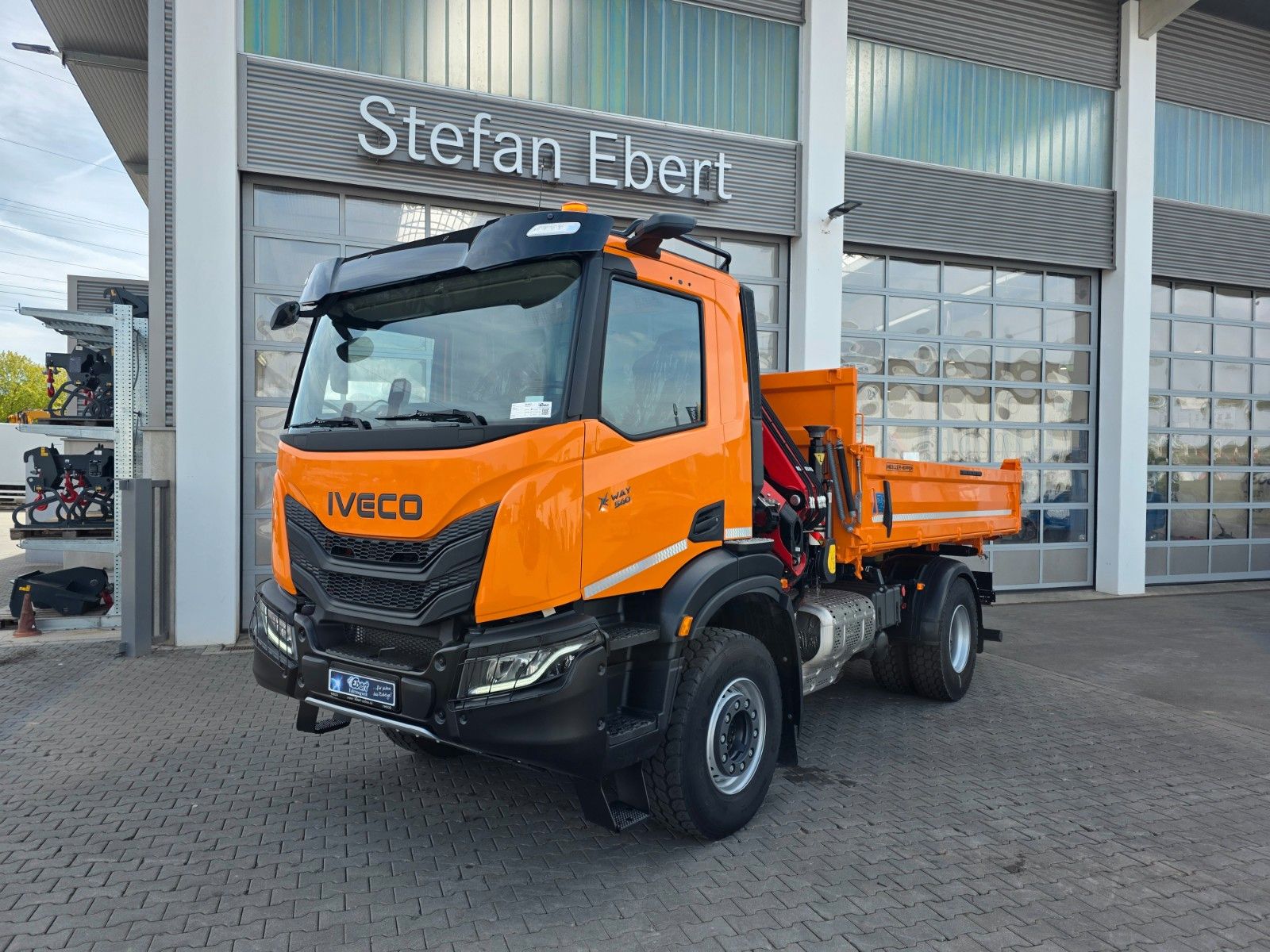 Fahrzeugabbildung Iveco X-Way AD190X54/P Fassi F125AC.1.24 Funk AHK