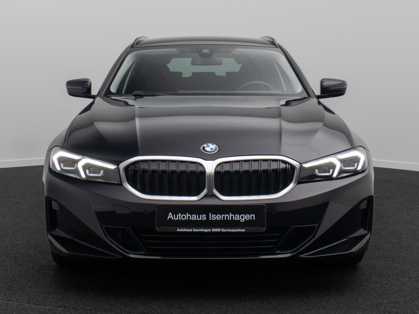 Fahrzeugabbildung BMW 330d H/K GeschwindigReg AHK DAB Widscreen 18Zoll