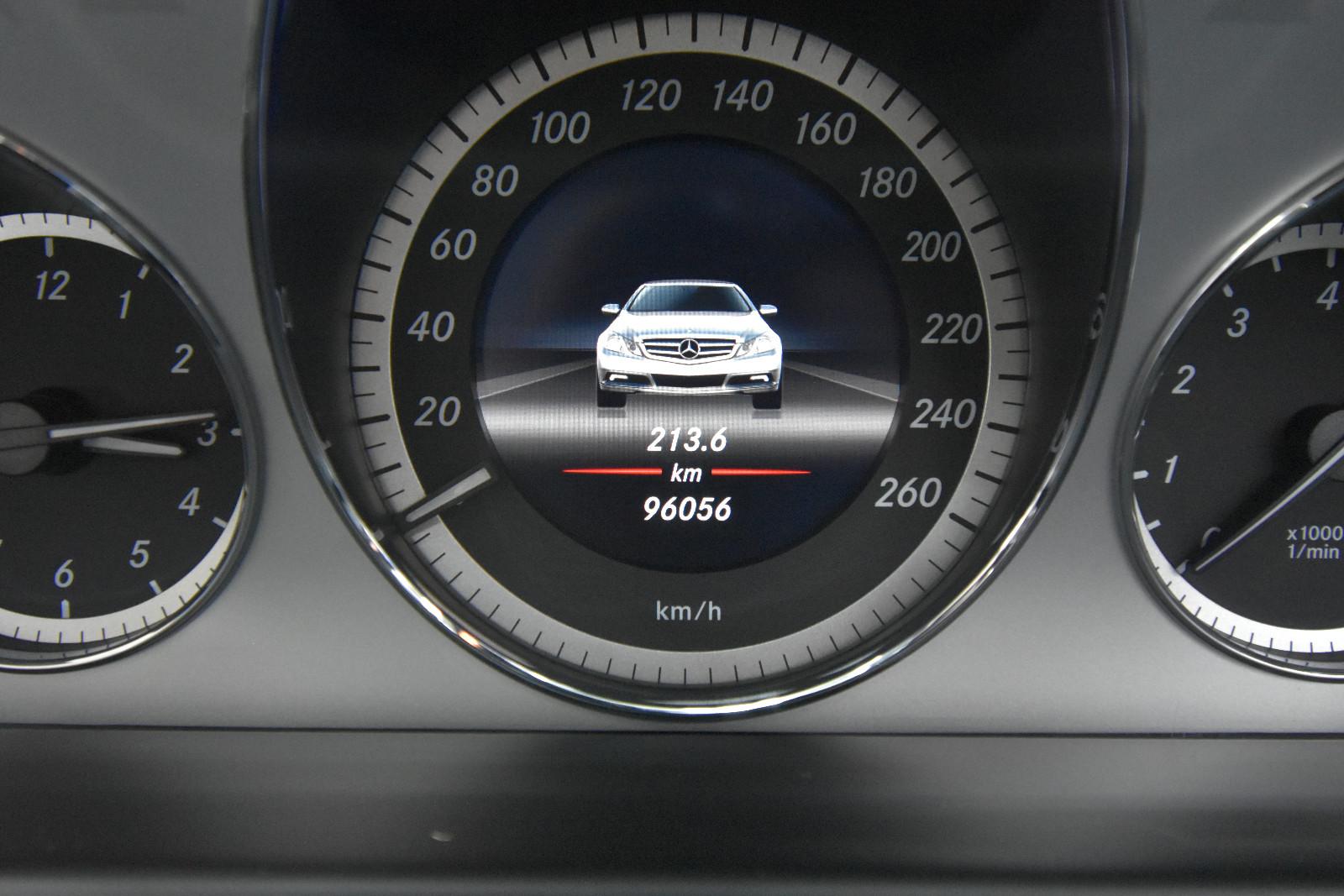 Mercedes-Benz E 250 Cabrio SHZ NAVI SBL AHK TEMP