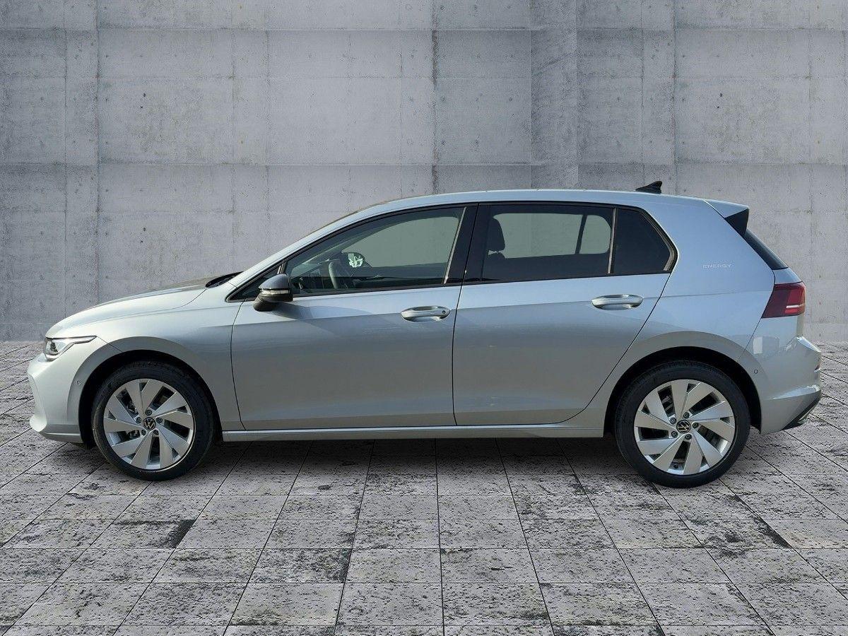 Volkswagen Golf VIII 1.5 TSI 116 PS / ENERGY / AHK