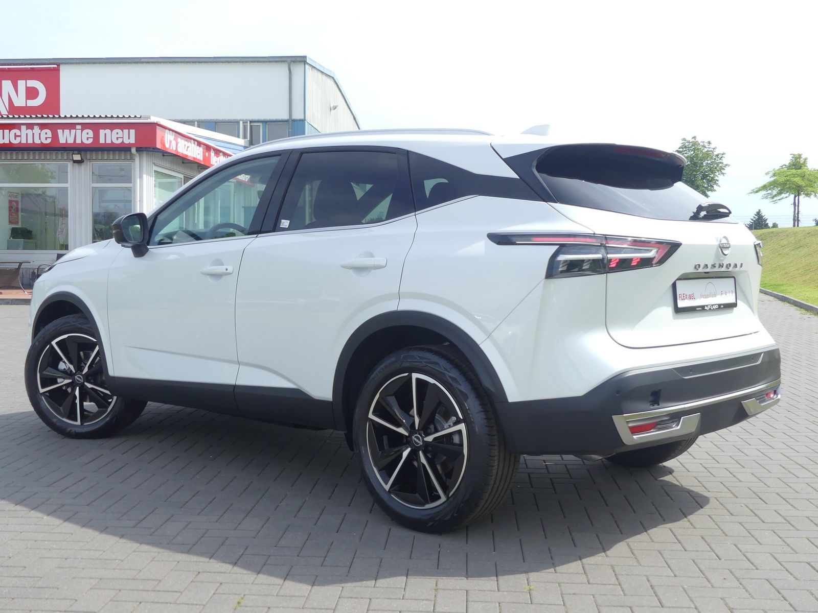 Nissan Qashqai Tekna 1.3 Dig-T Aut. LED ACC Navi Pano imagem 3