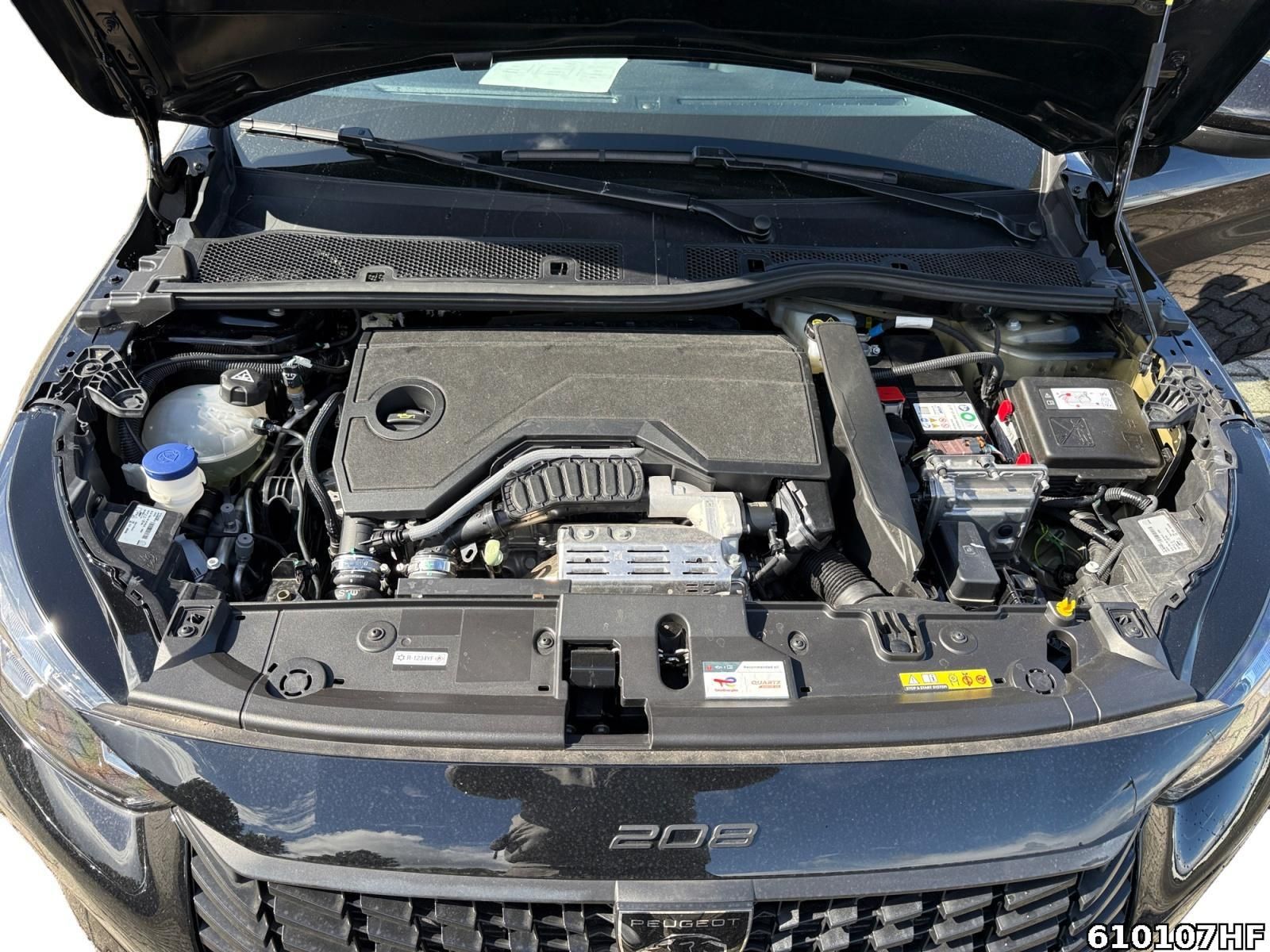 Fahrzeugabbildung Peugeot 208 1.2 Hybrid 100 Active (EURO 6e)
