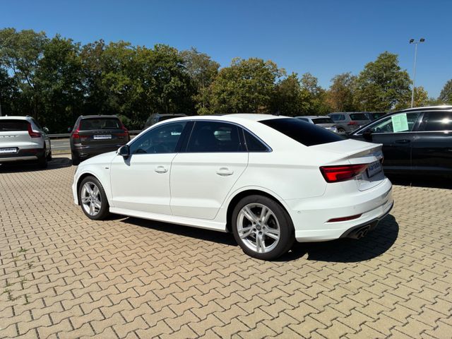 Fahrzeugabbildung Audi A3 Limo 35 TFSI >S Line/PANO/NAV/LED/Sitzheiz<