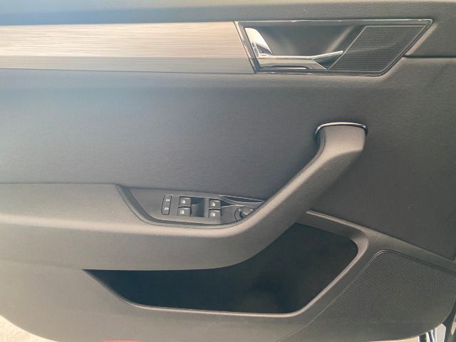 Superb Combi Ambition 2.0 TDI DSG 4x4 AHK+NAVI