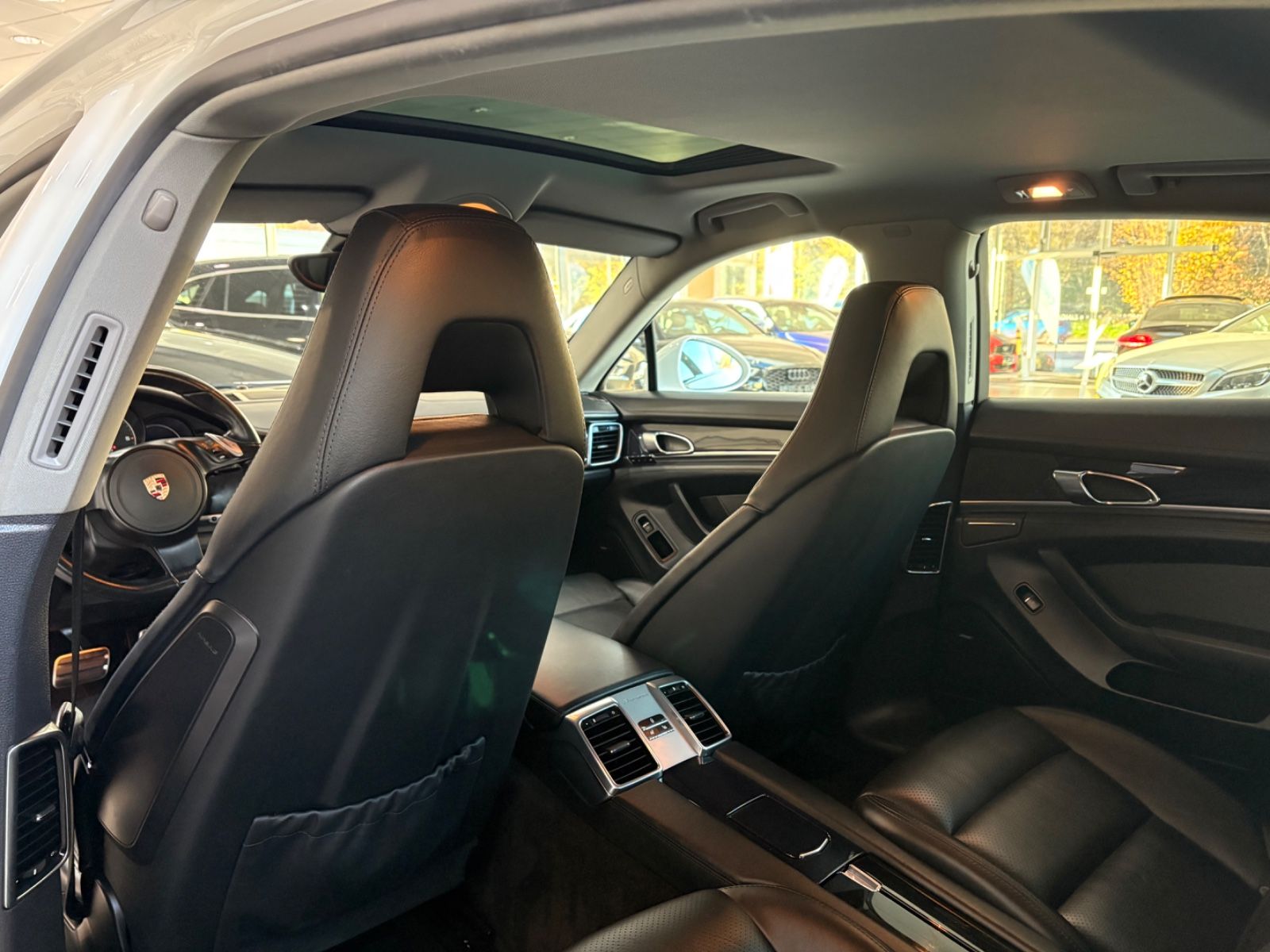 Fahrzeugabbildung Porsche Panamera Diesel * Carraraweiß * SCHIEBEDACH*