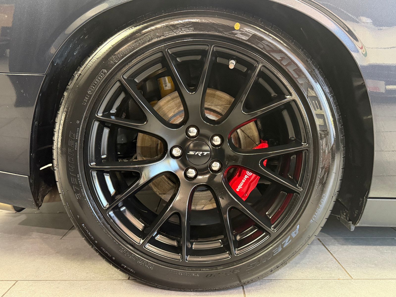 Fahrzeugabbildung Dodge Challenger SRT Hellcat |H/K|KW|GME