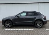Porsche Macan - vulkangraumetallic - Porsche Macan in Bonn