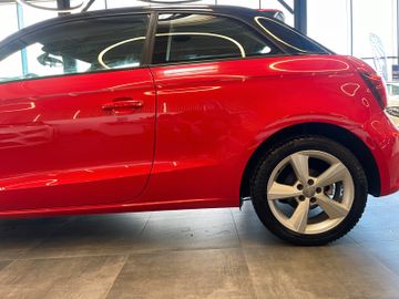 Audi A1 design *Klima*Navi*Xenon*SZHZ*