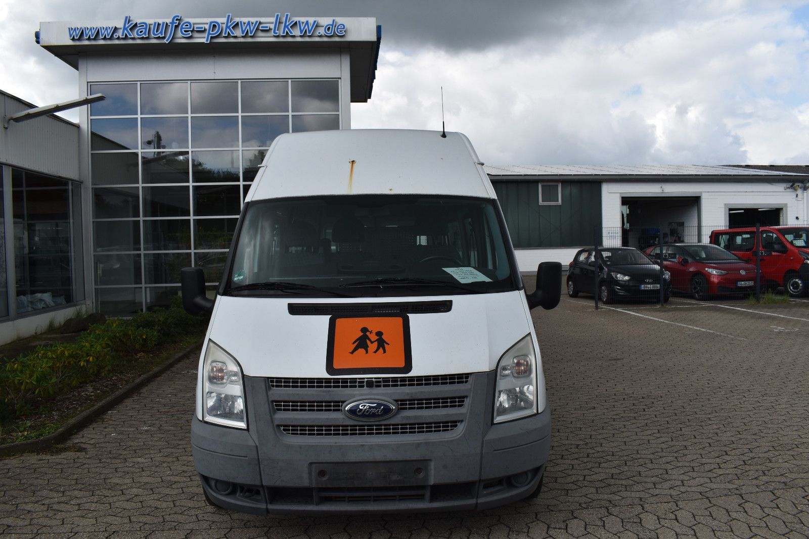 Fahrzeugabbildung Ford Transit Kombi FT 300 L Behindertengerecht  *2335