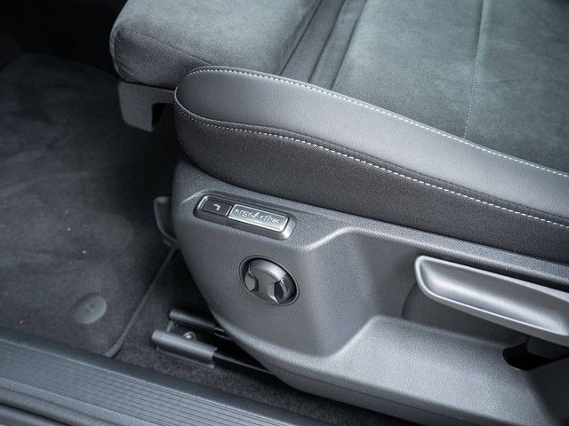 T-Roc Style TDI DSG Kamera AHK ergoSitz ACC Busi