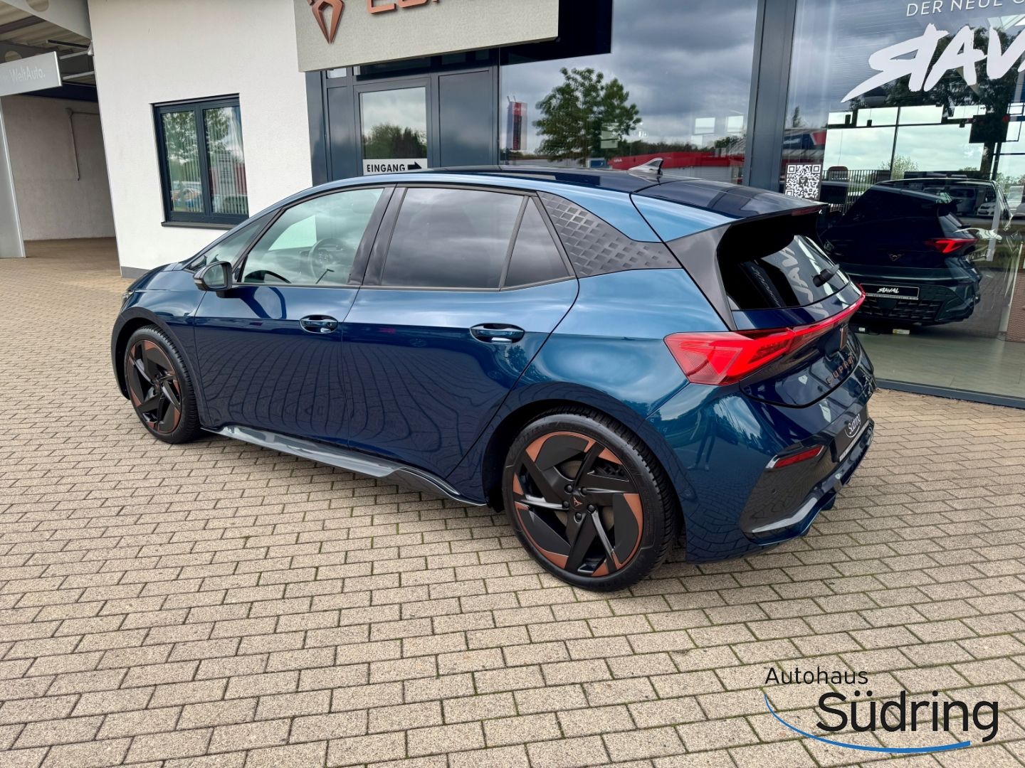 Born 58kWh HUD Navi Wärmepumpe beats TopView