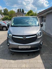 Fahrzeugabbildung Opel Vivaro B Kasten/Kombi Combi L2H1  2,9t