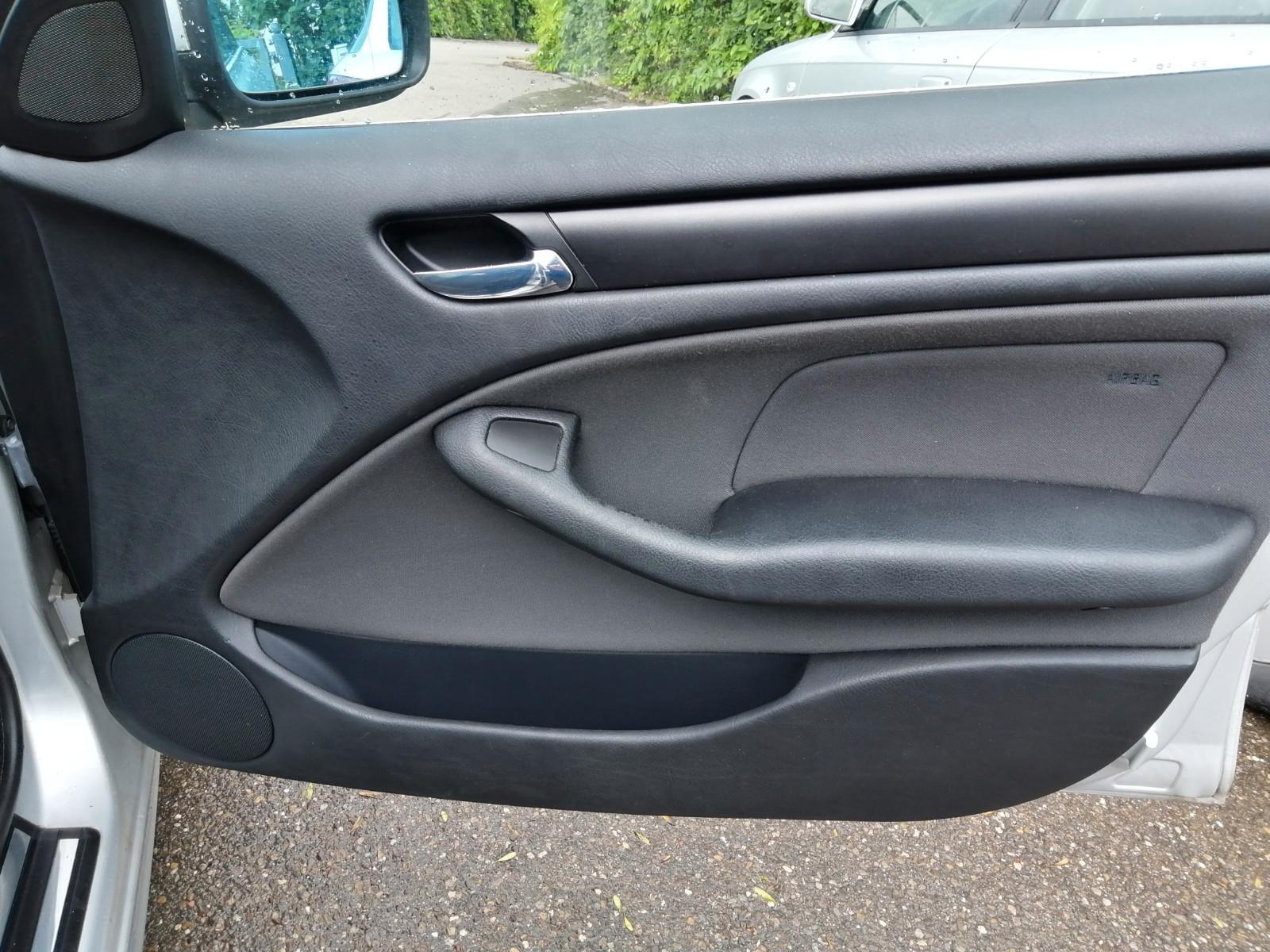 BMW 318 2005 — photo 10