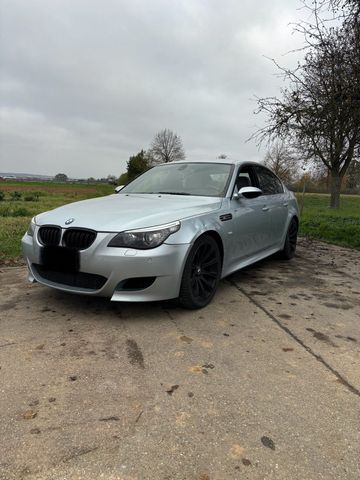 BMW m5 e60 *facelift*507 PS*Limousine*Unve...