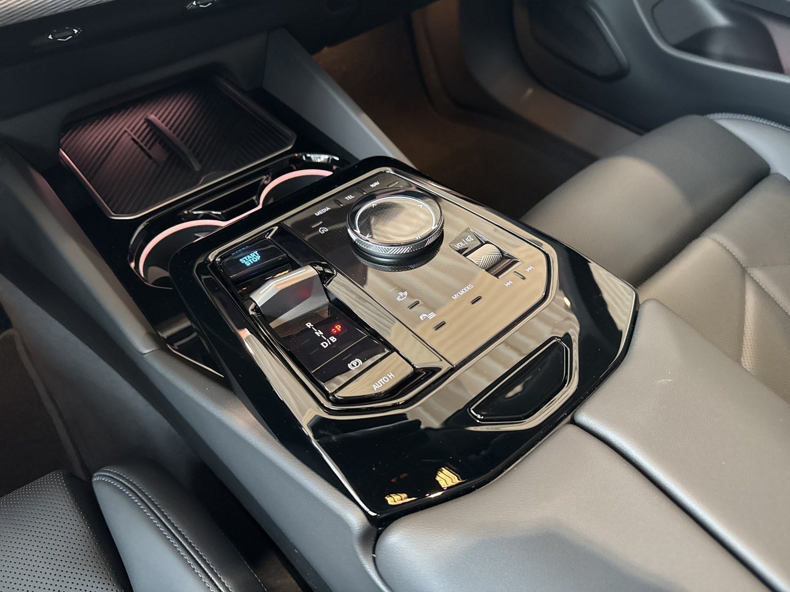 BMW i5 - Bild 13