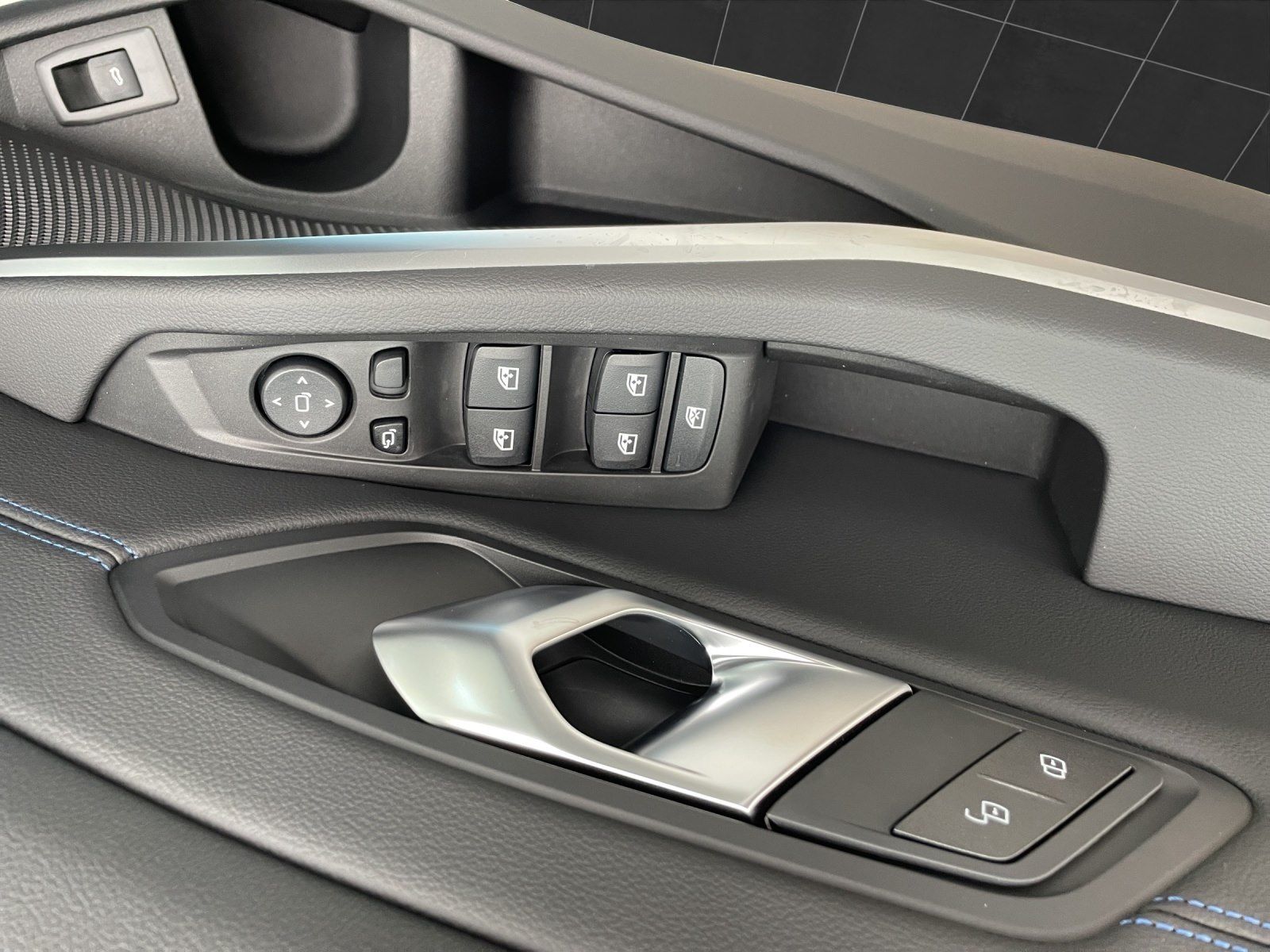 BMW 318 - Bild 10