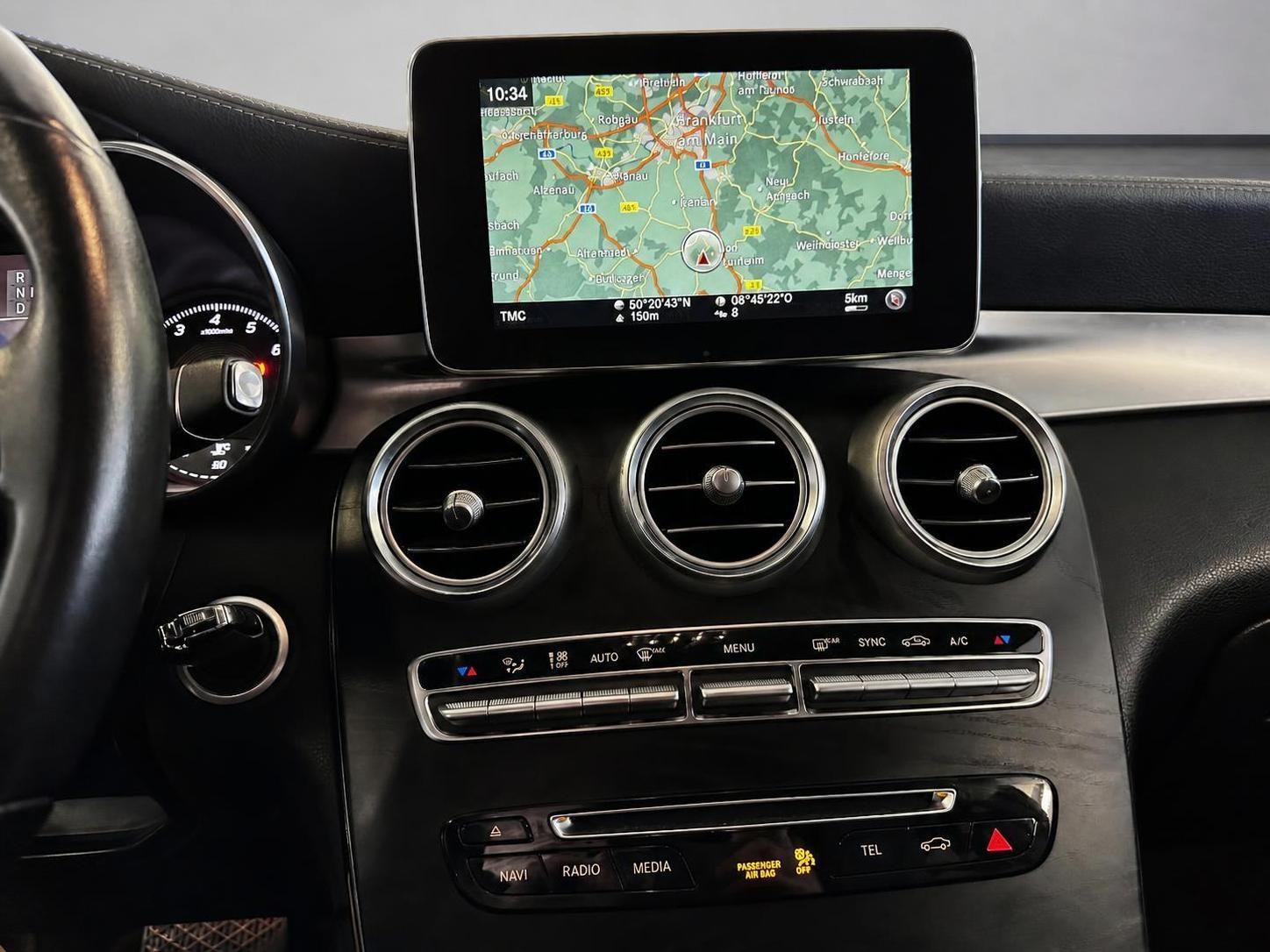 Mercedes-Benz GLC 300 Coupe  4Matic AMG Line  *1.Hd +TMP + LED